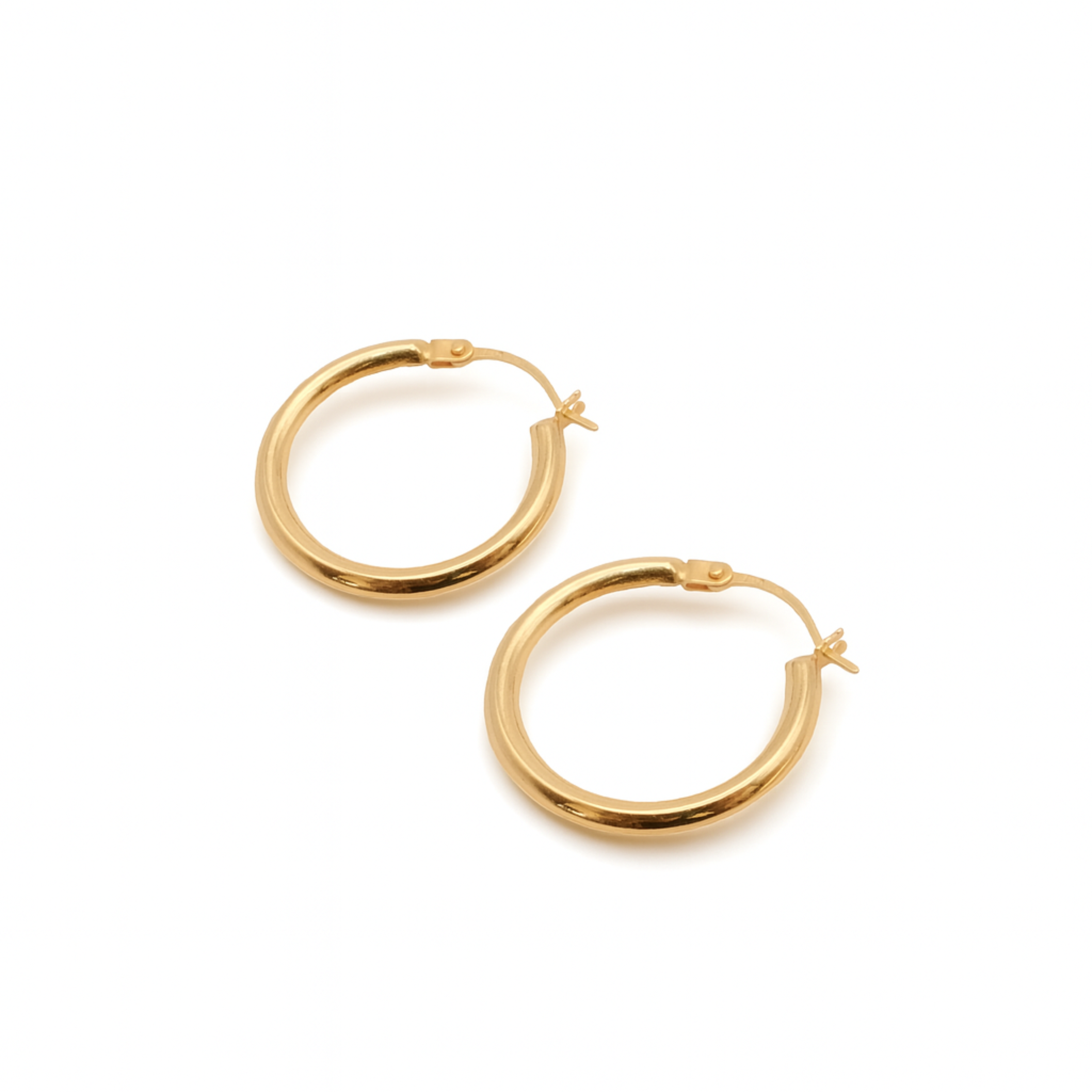 Medium Classic Hoops – Yellow Gold