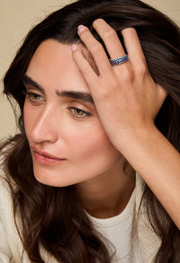 Shared Prong Sapphire Band