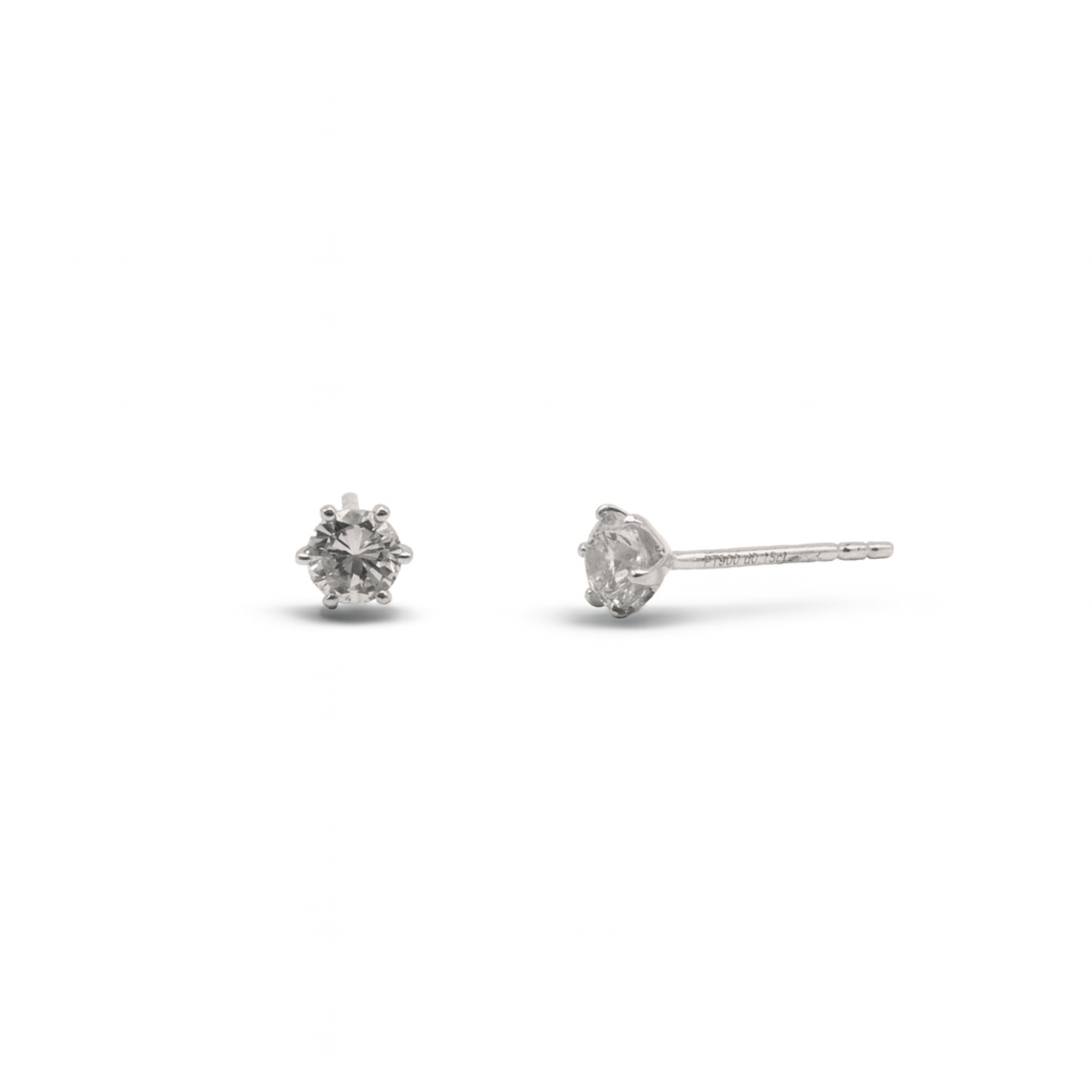 Round Diamond Studs