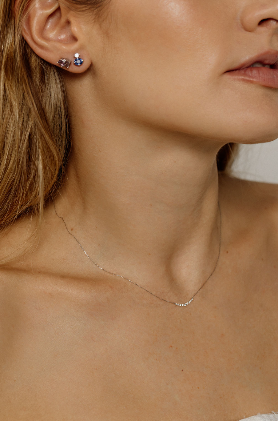 Linear Necklace – Mini Diamonds