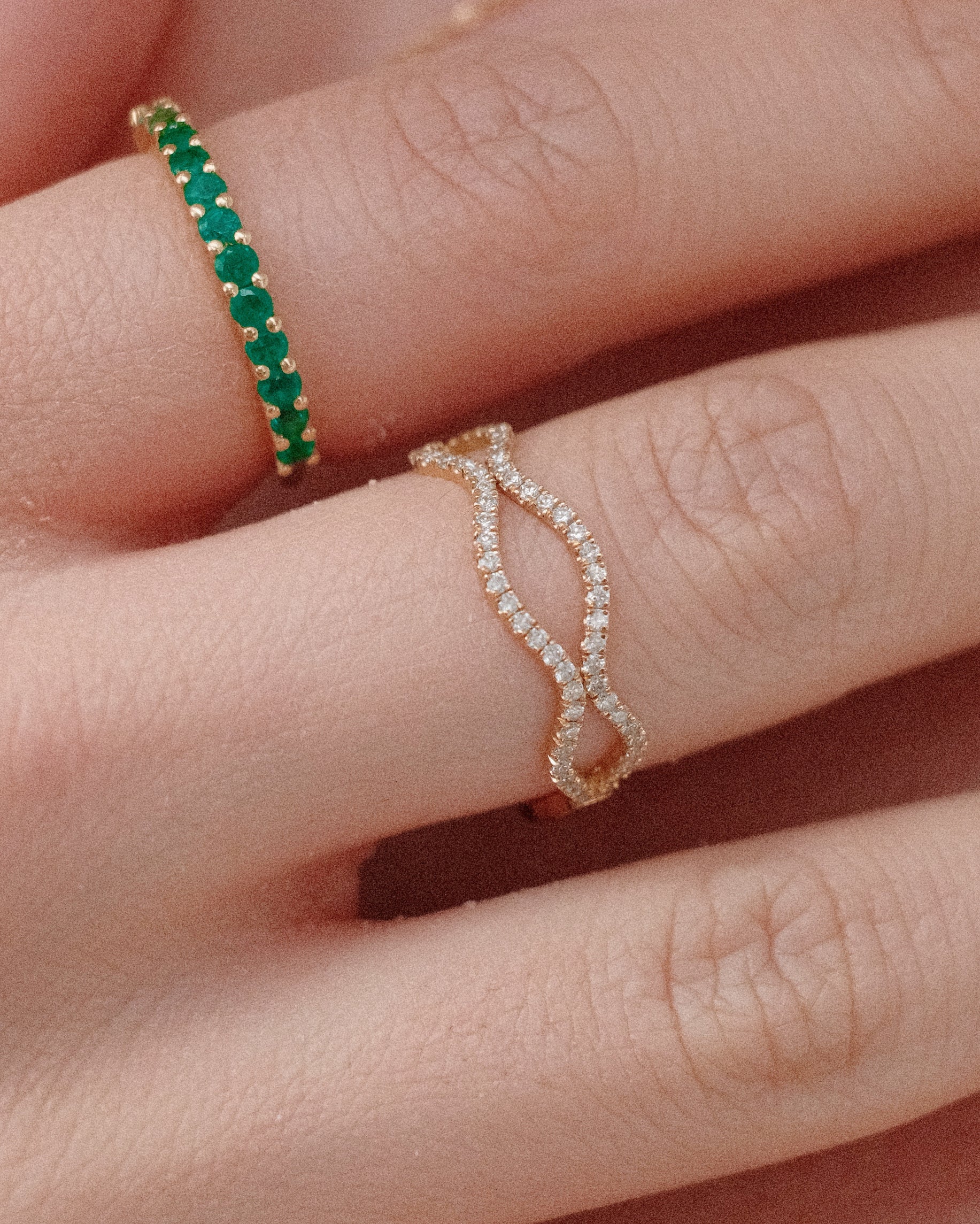 Double Wave Diamond Band