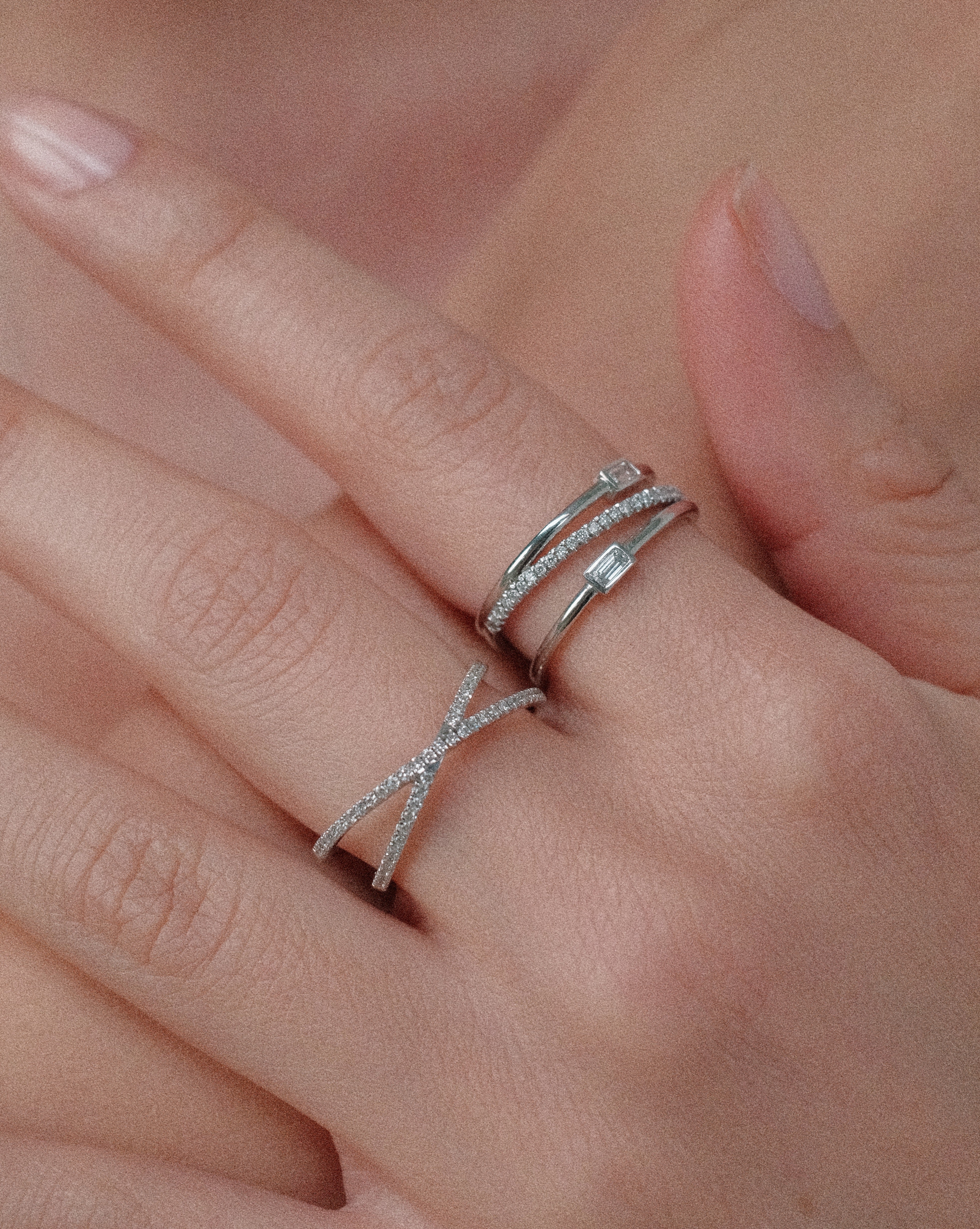 Z Baguette & Round Diamond Ring
