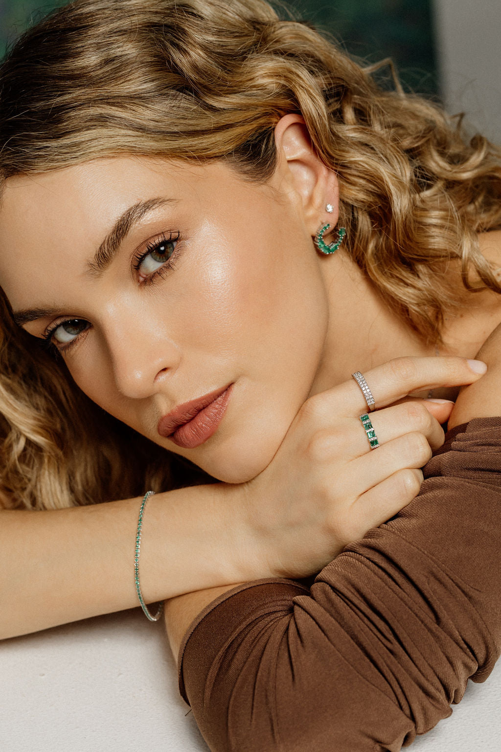 Mixed-Cut Hoop Earrings –  Emeralds