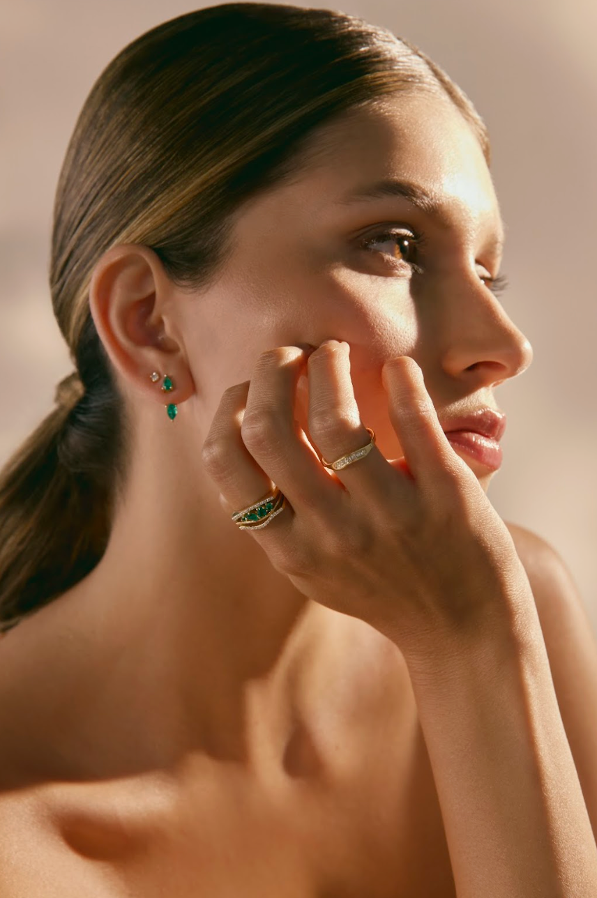 Mixed-Cut Emerald & Diamond Triple Wavy Band