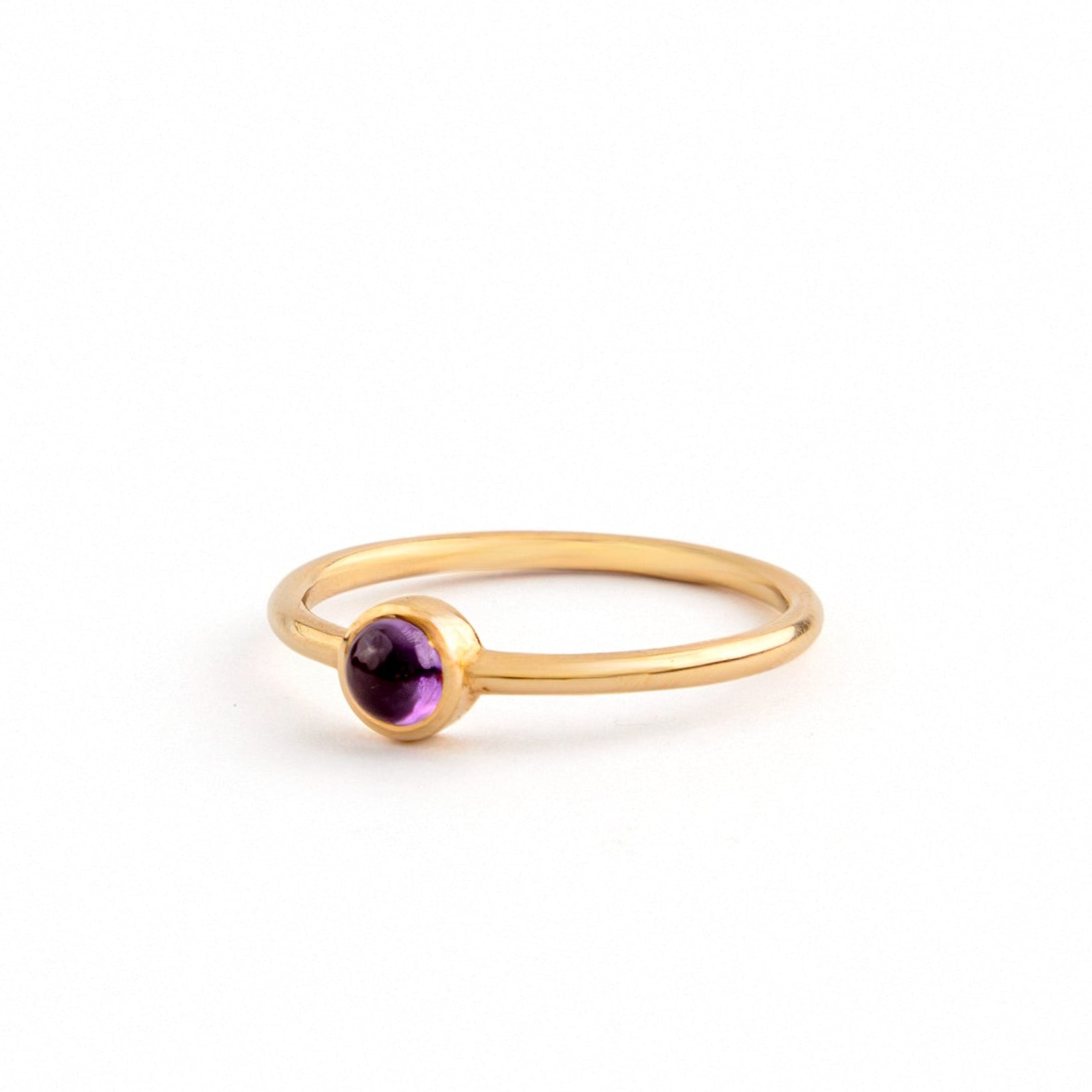 Mini Cabochon Amethyst Ring